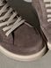 Comfortable sneakers with an anatomical toe in latte color