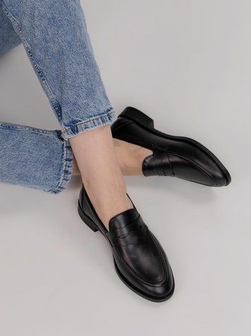 Лофери чорні шкіряні Chic
